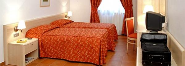 4*Caesar Palace - Чехия Отели