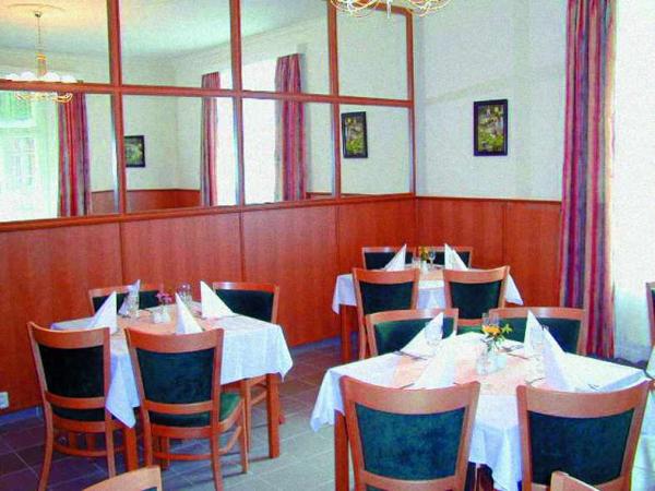 4*Villa Charlotte - Чехия Отели