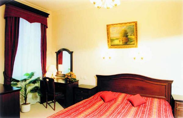 4*Moskevsky Dvur - Чехия Отели