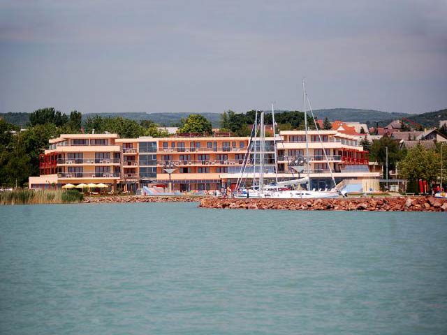 4*Flamingo - Венгрия Отели