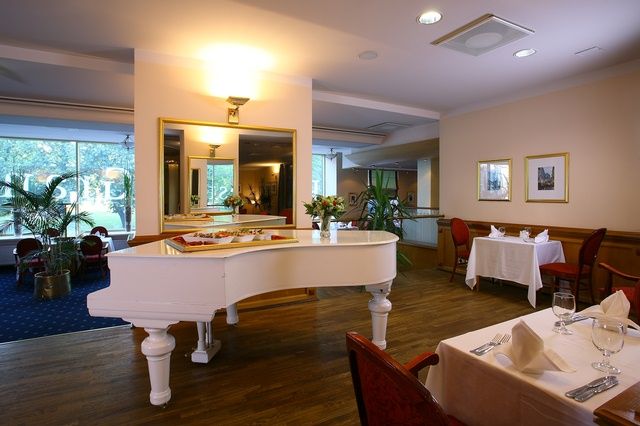 4*Meriton Grand Hotel - Эстония Отели