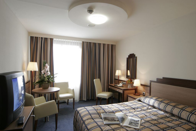 4*Mercure Budapest City Center - Венгрия Отели
