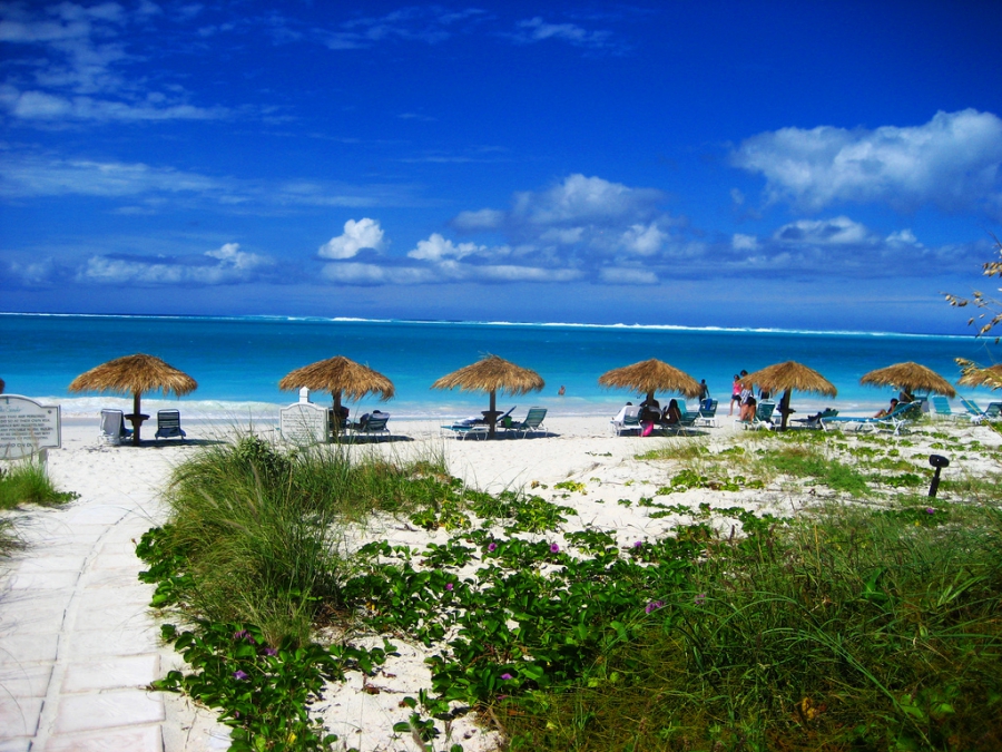 Grace Bay Beach - Туркс и Кейкос Курорты
